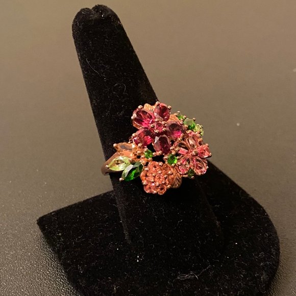 Radiant Multi-gem Flower and Sterling Silver Cocktail Ring, Size 8.5 - Picture 3 of 8